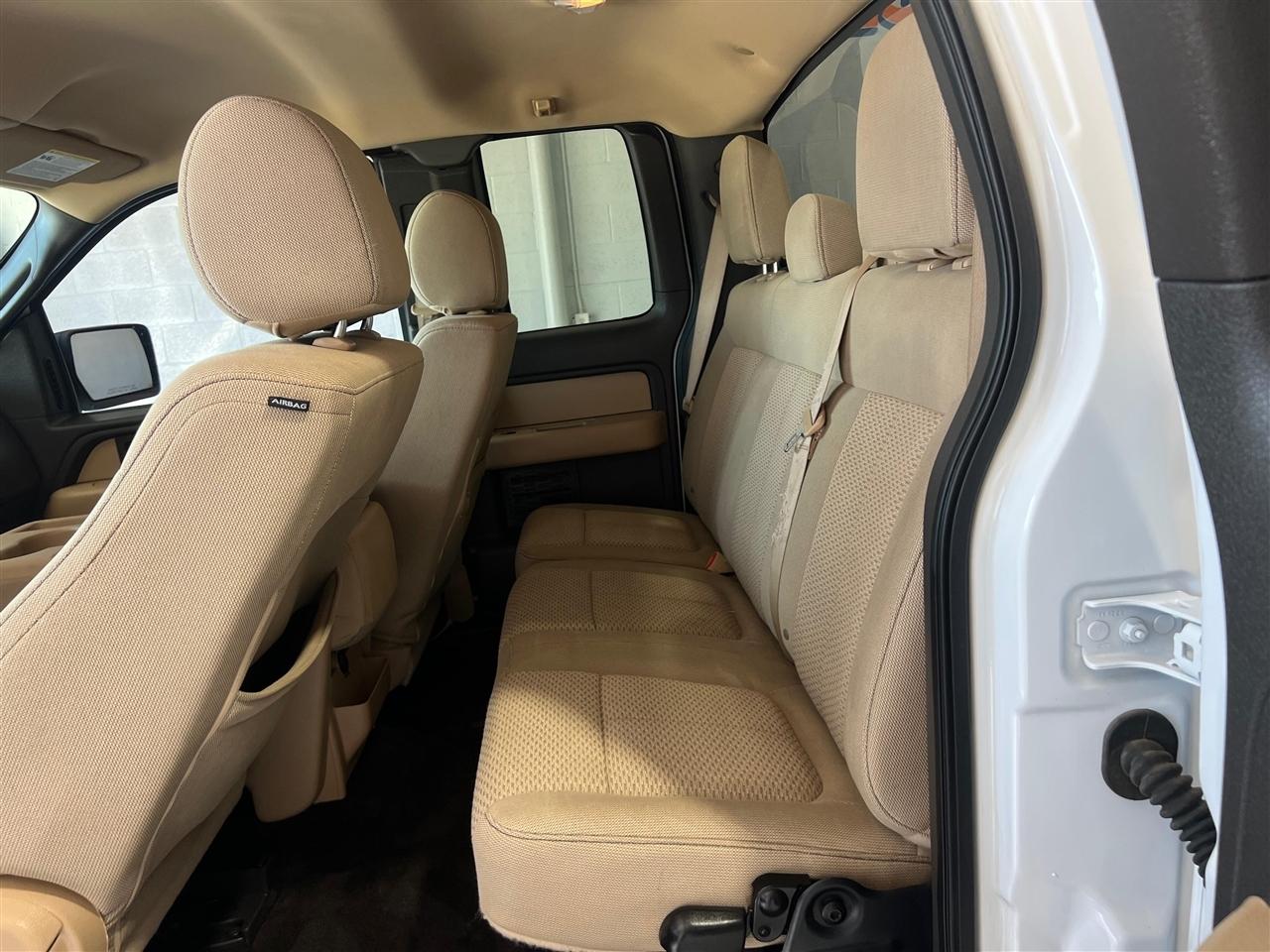 Ford F-150 XLT SuperCab 8-ft. Bed 2WD 2014