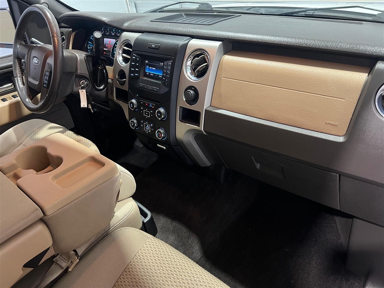 Ford F-150 XLT SuperCab 8-ft. Bed 2WD 2014