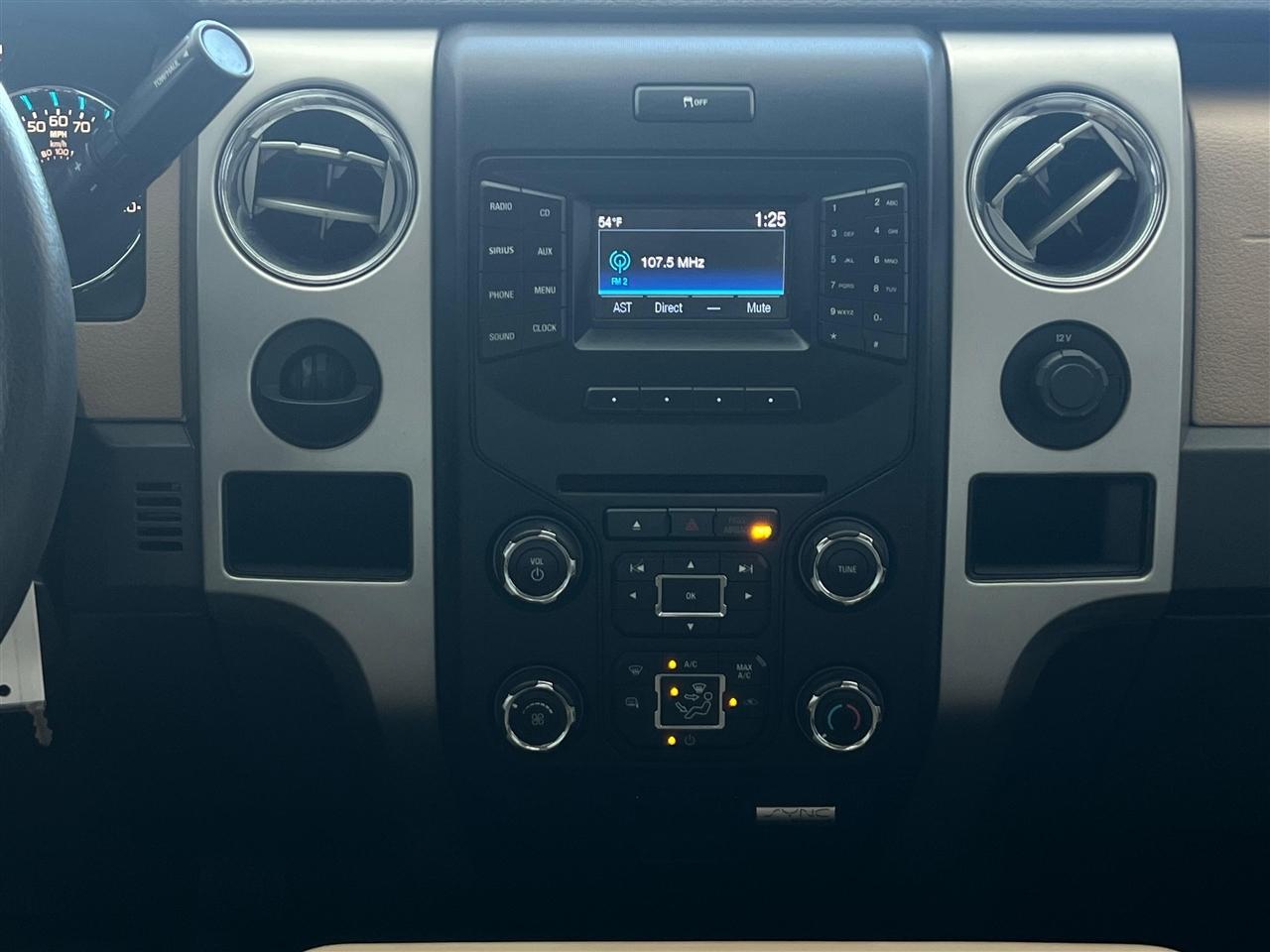 Ford F-150 XLT SuperCab 8-ft. Bed 2WD 2014