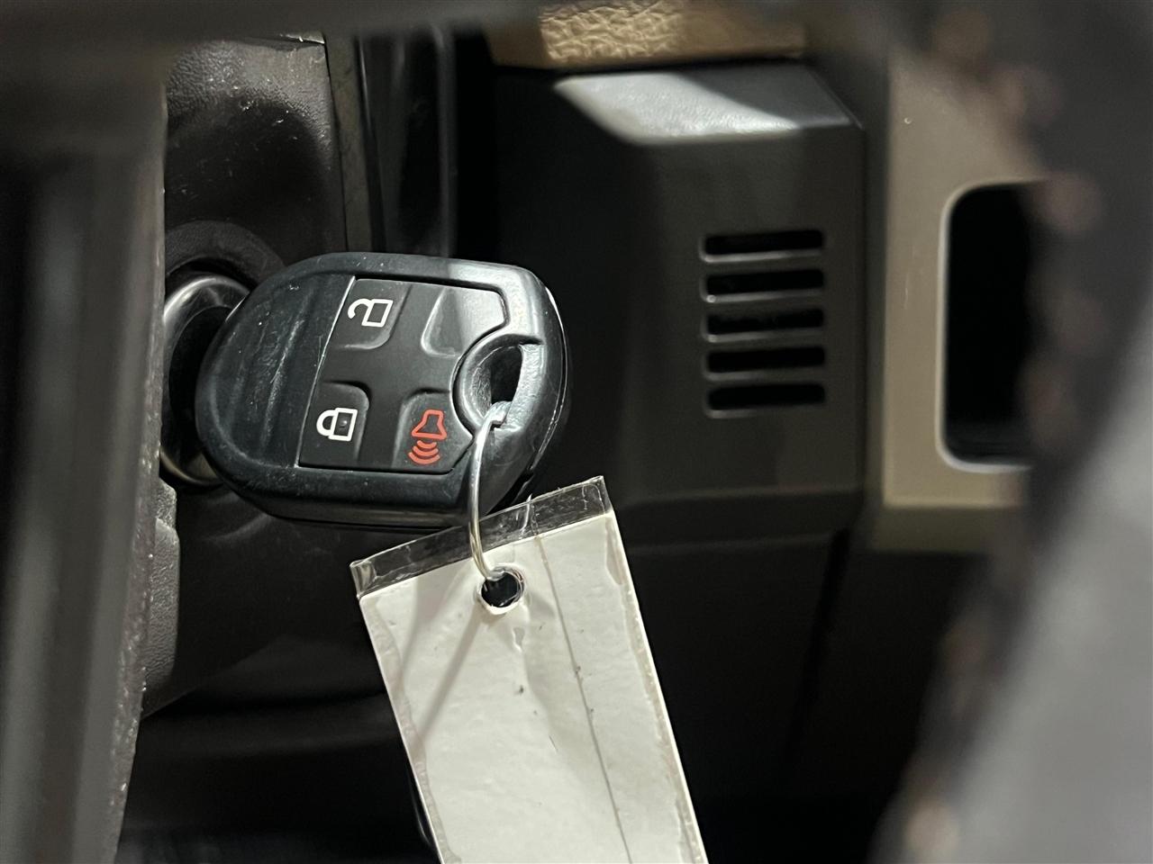 Ford F-150 XLT SuperCab 8-ft. Bed 2WD 2014