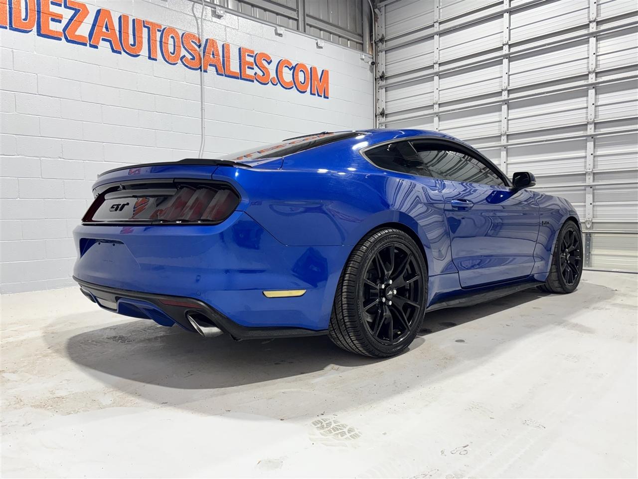 Ford Mustang GT Premium Coupe 2017