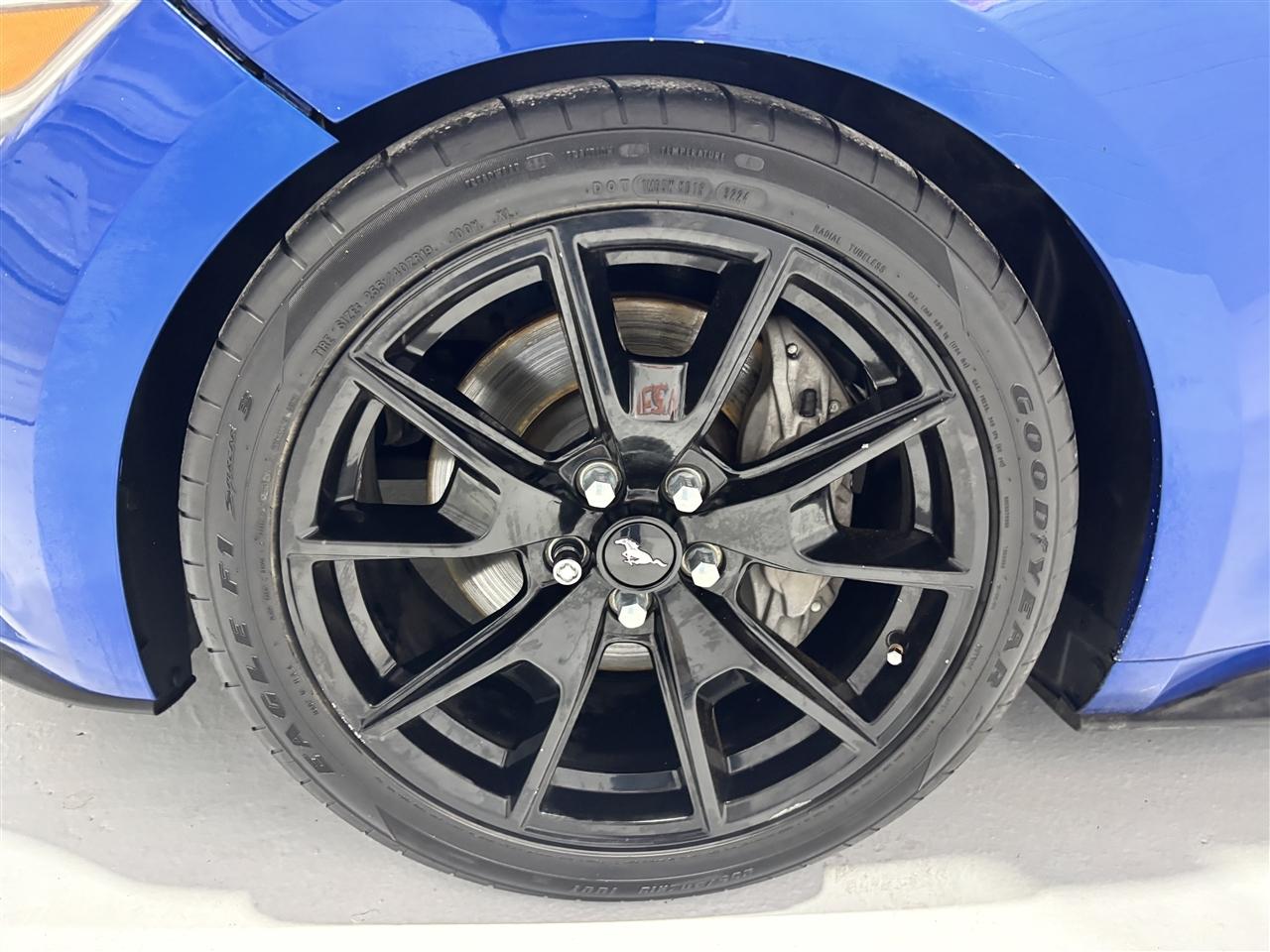 Ford Mustang GT Premium Coupe 2017