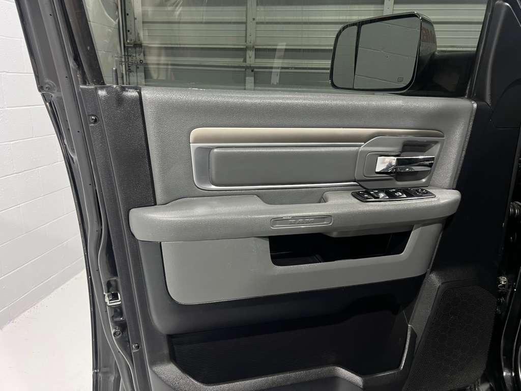 RAM 2500 SLT Crew Cab SWB 4WD 2014