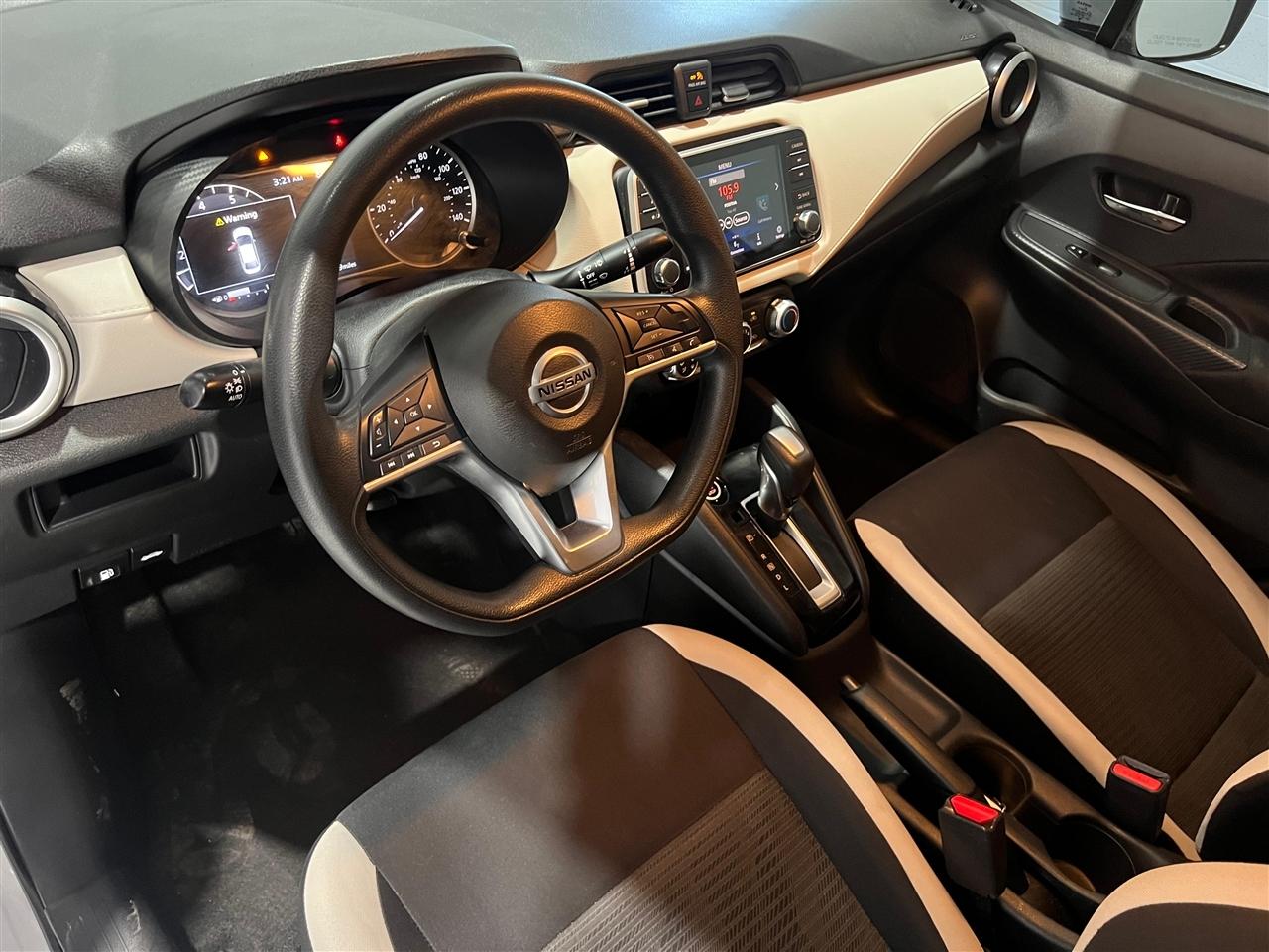 Nissan Versa SV 2021