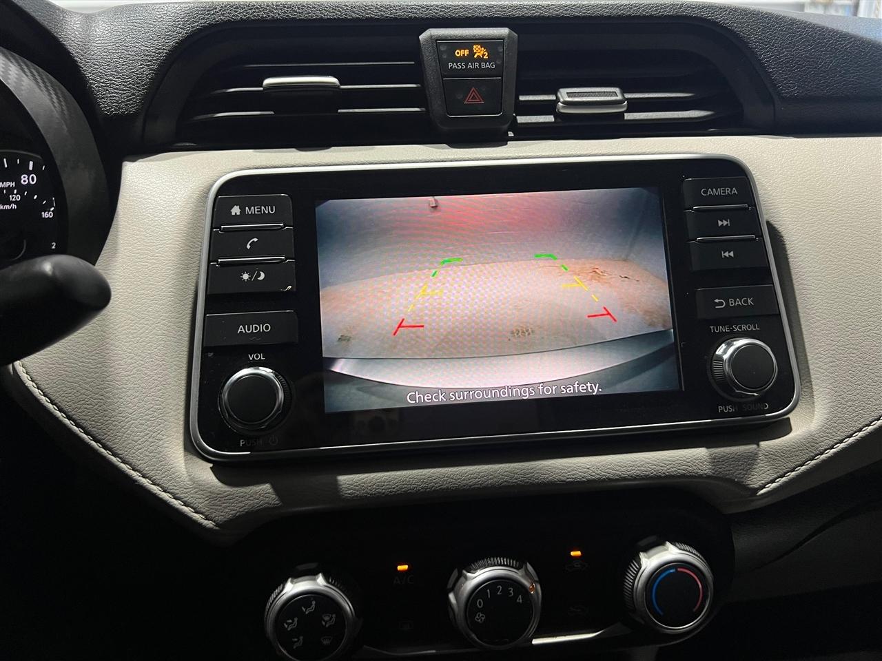 Nissan Versa SV 2021