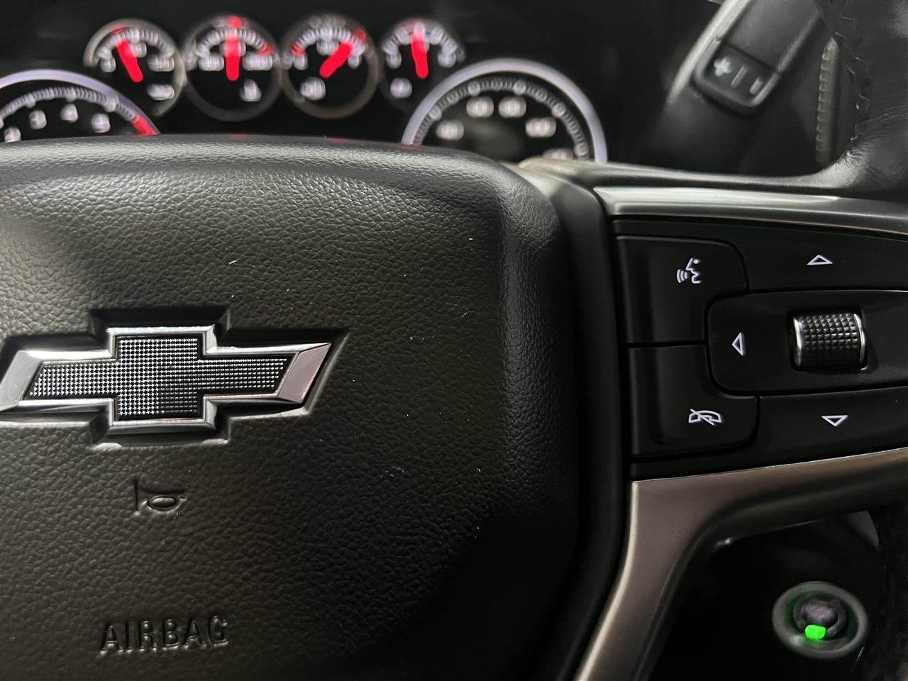 Chevrolet Silverado 1500 RST Crew Cab 4WD 2021