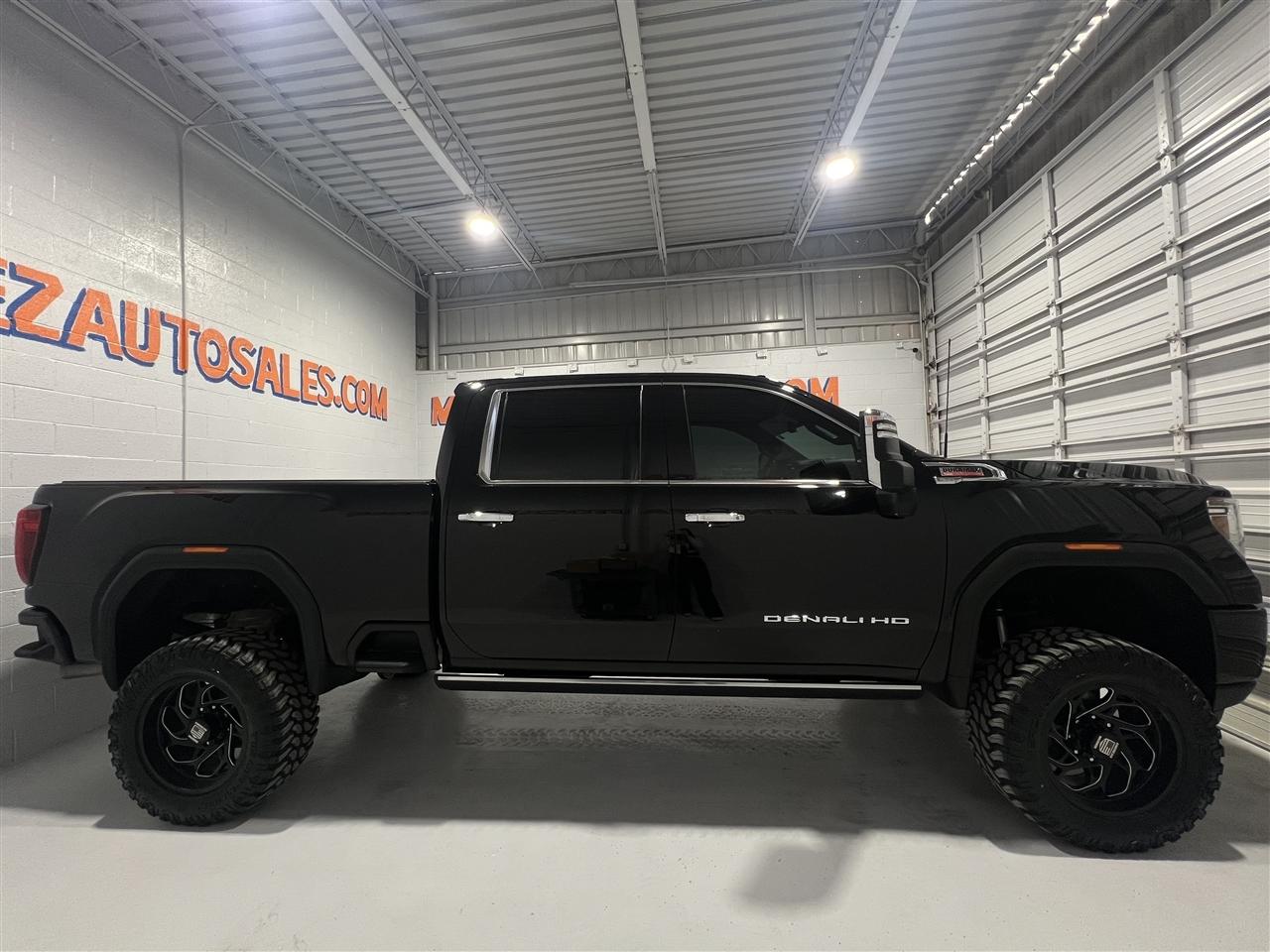 GMC Sierra 2500HD Denali Crew Cab 4WD 2021