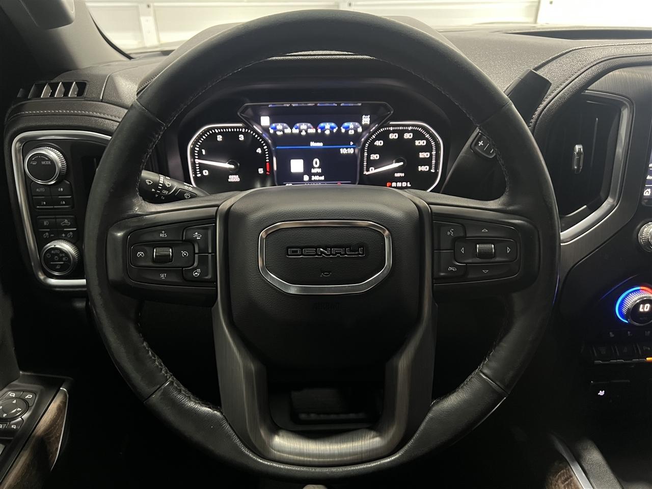 GMC Sierra 2500HD Denali Crew Cab 4WD 2021