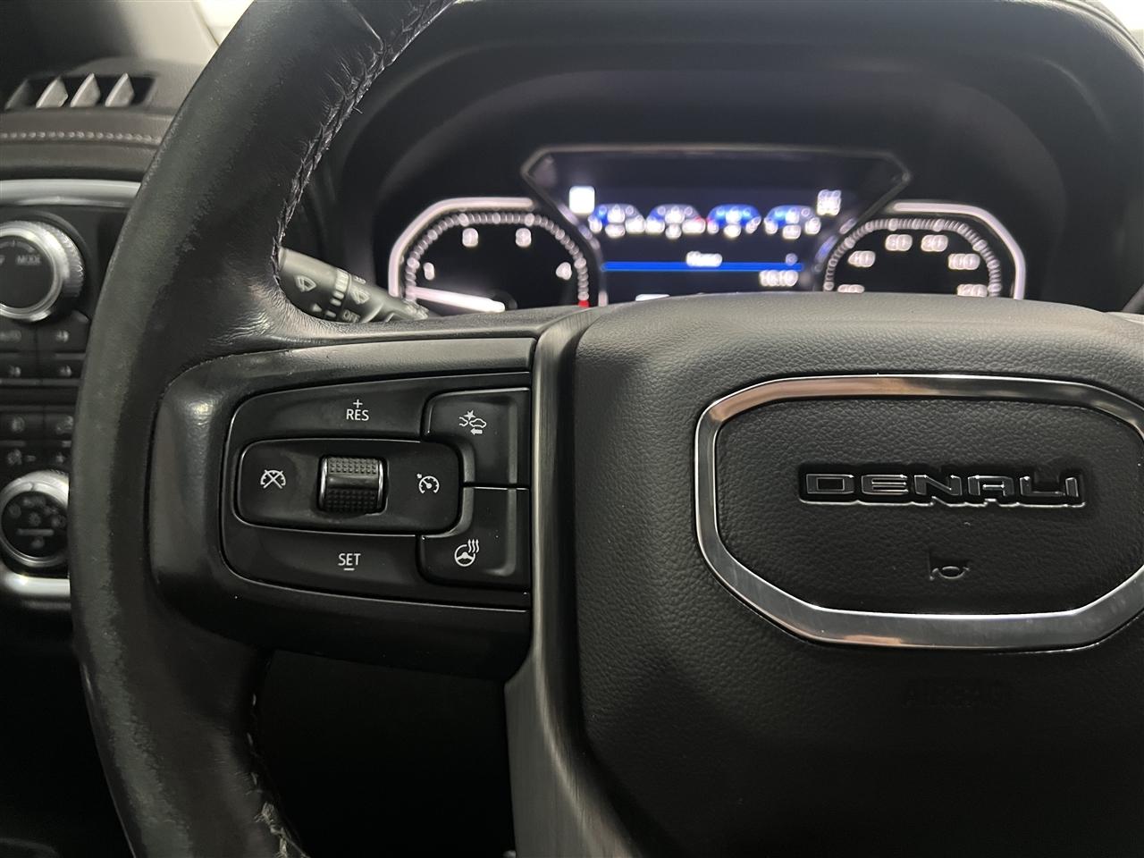 GMC Sierra 2500HD Denali Crew Cab 4WD 2021