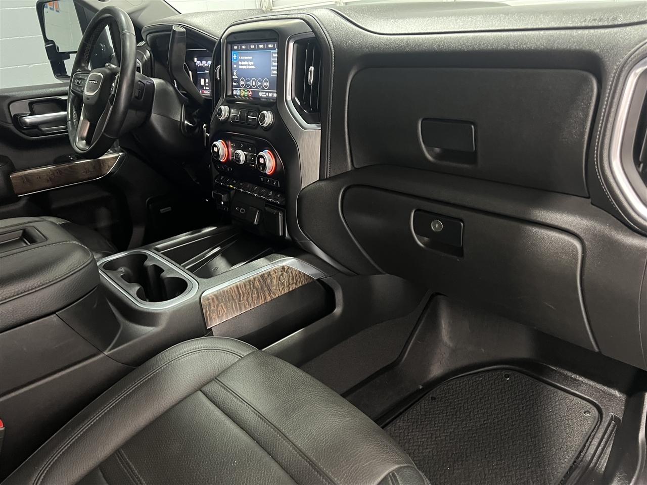 GMC Sierra 2500HD Denali Crew Cab 4WD 2021