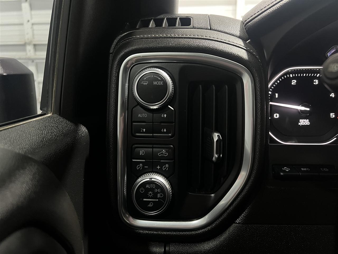 GMC Sierra 2500HD Denali Crew Cab 4WD 2021