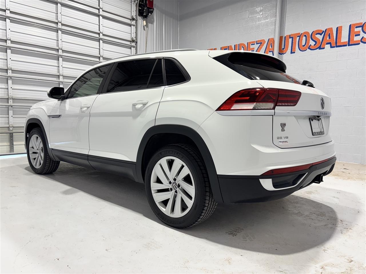 Volkswagen Atlas Cross Sport V6 SE w/Technology 2020