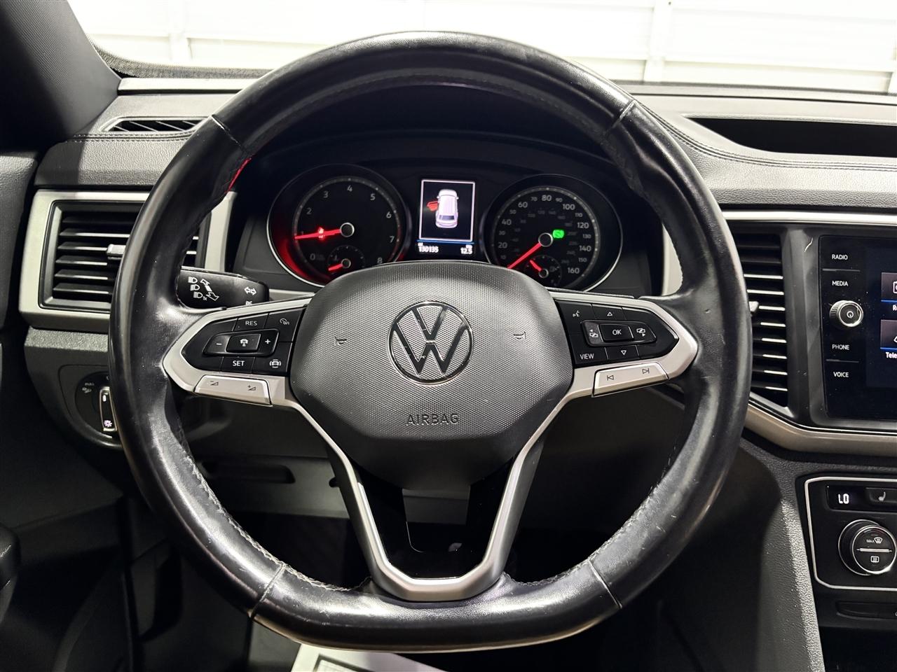 Volkswagen Atlas Cross Sport V6 SE w/Technology 2020