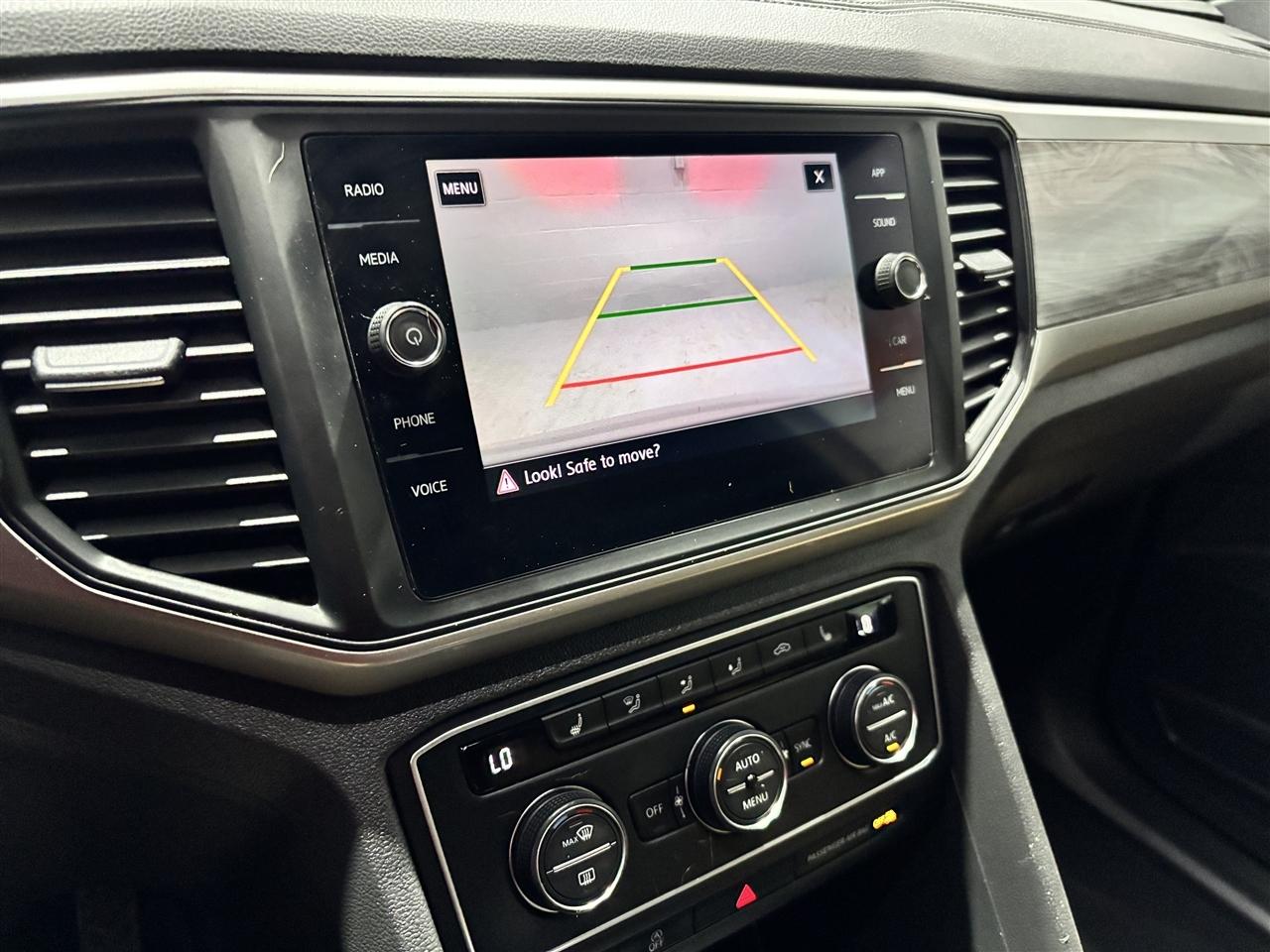 Volkswagen Atlas Cross Sport V6 SE w/Technology 2020