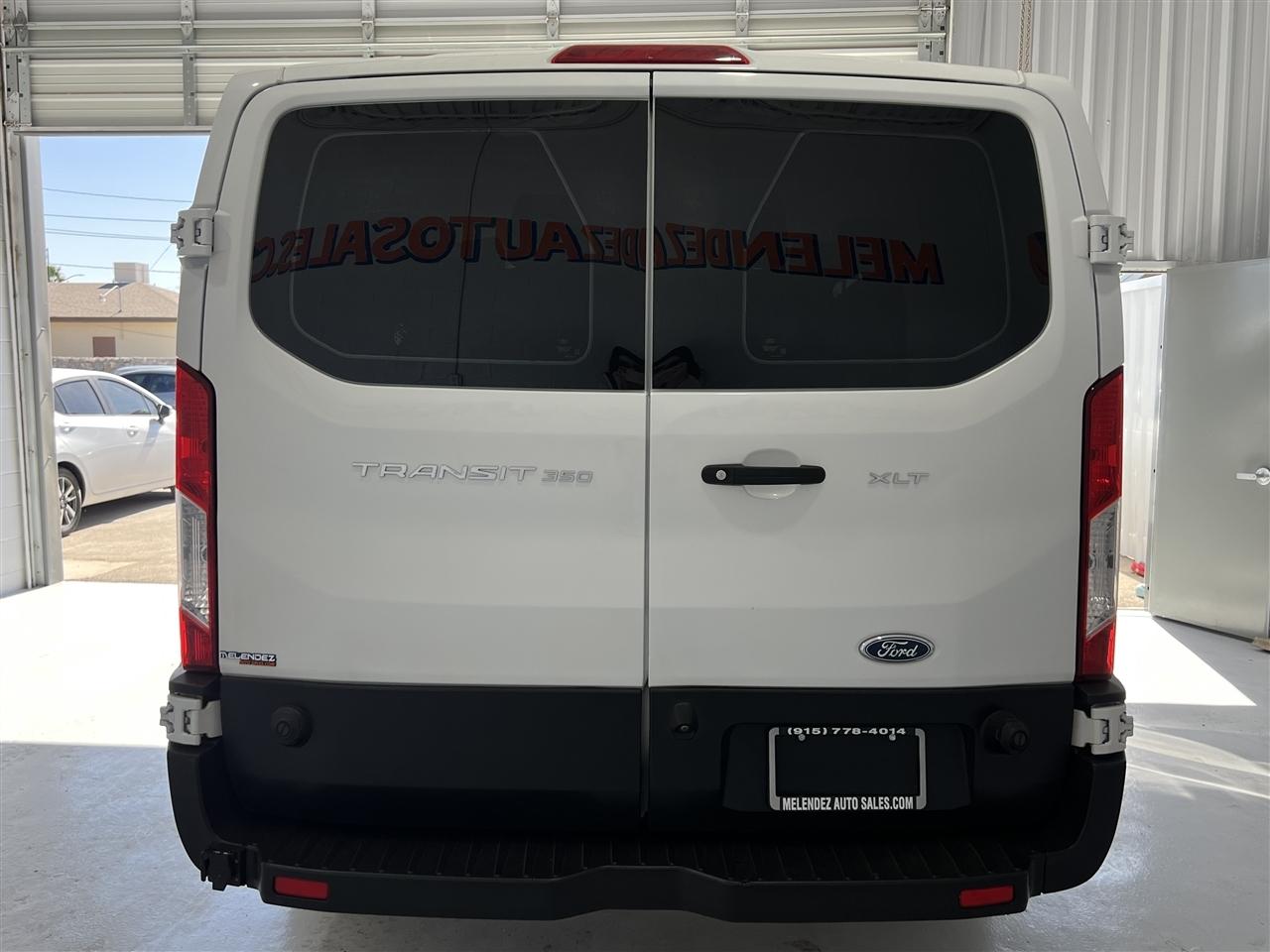 Ford Transit 350 Wagon Low Roof XLT w/Sliding Pass. 148-in. WB 2019