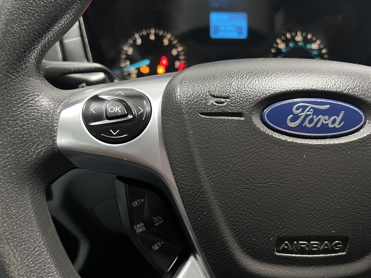 Ford Transit 350 Wagon Low Roof XLT w/Sliding Pass. 148-in. WB 2019