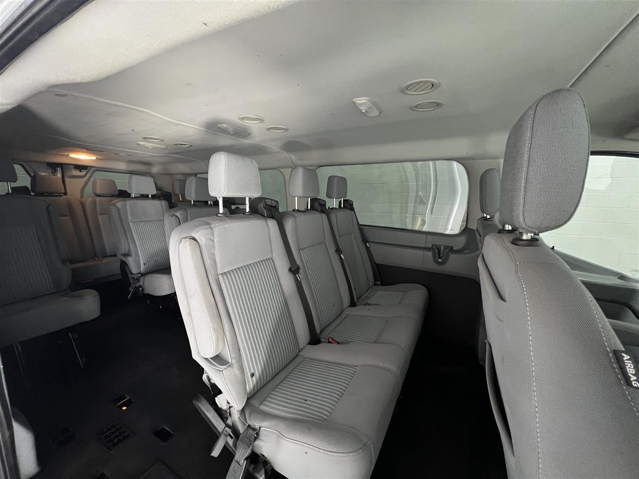 Ford Transit 350 Wagon Low Roof XLT w/Sliding Pass. 148-in. WB 2019