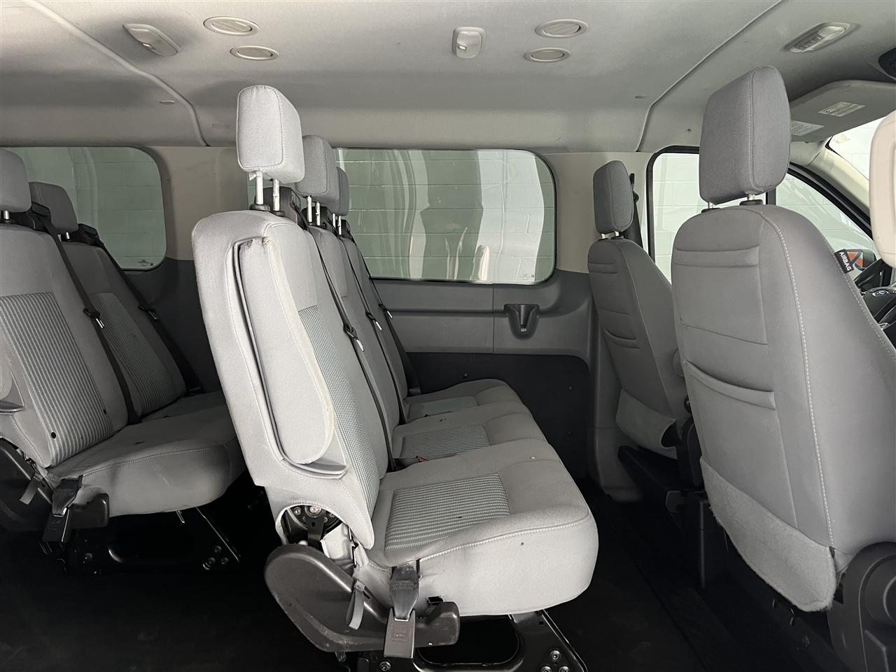 Ford Transit 350 Wagon Low Roof XLT w/Sliding Pass. 148-in. WB 2019