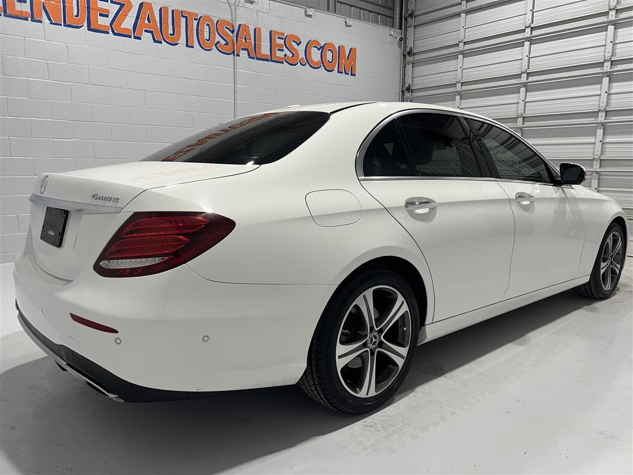 Mercedes-Benz E-Class E300 Luxury 4MATIC Sedan 2019