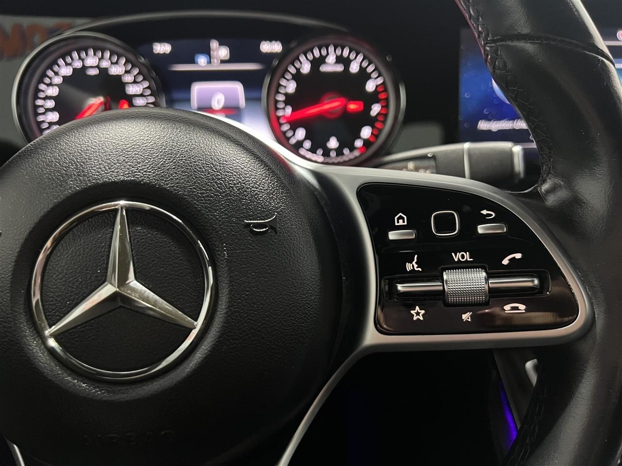 Mercedes-Benz E-Class E300 Luxury 4MATIC Sedan 2019