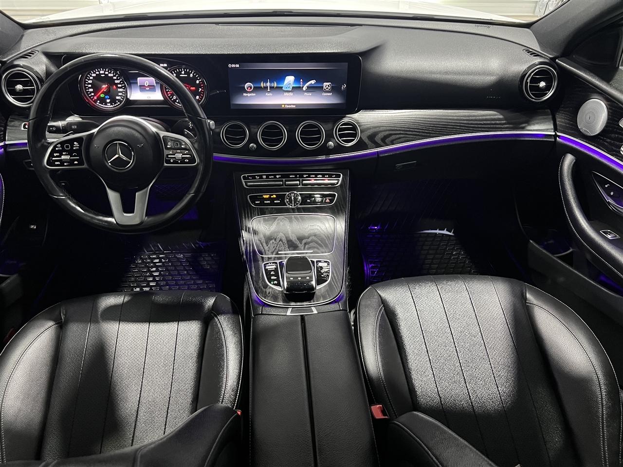 Mercedes-Benz E-Class E300 Luxury 4MATIC Sedan 2019