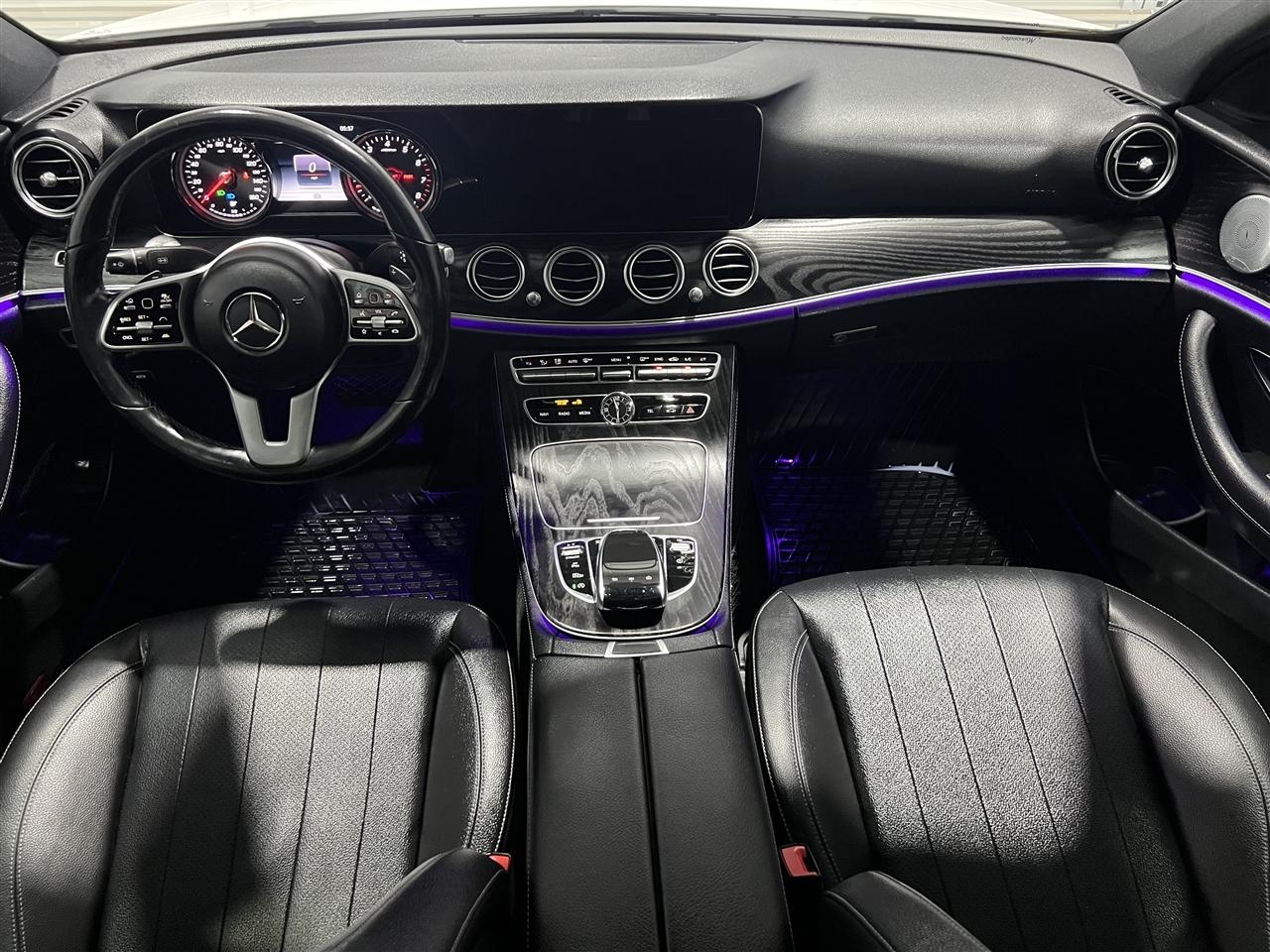 Mercedes-Benz E-Class E300 Luxury 4MATIC Sedan 2019