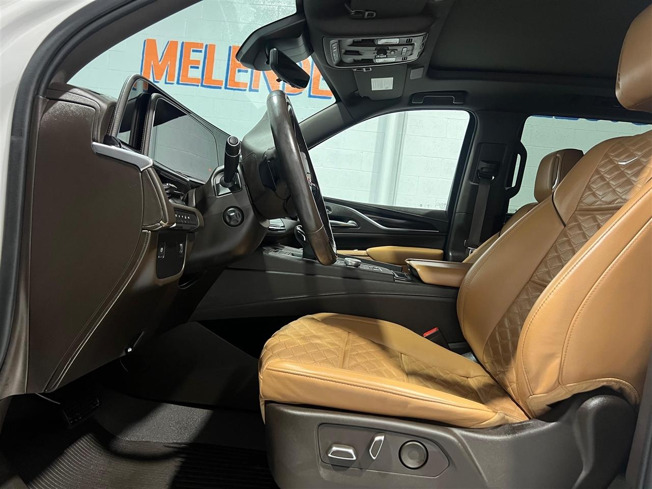 Cadillac Escalade Premium Luxury AWD 2023