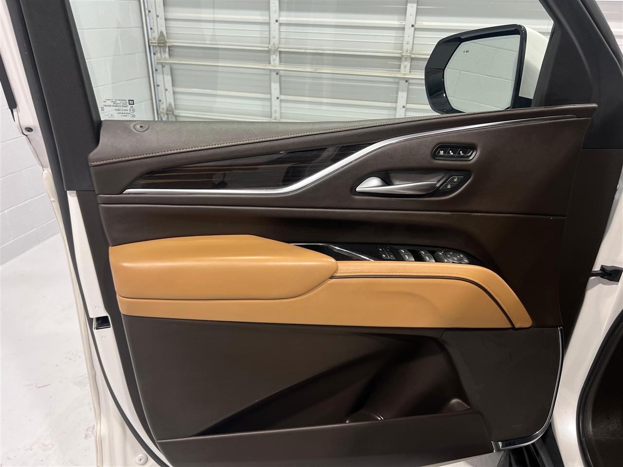 Cadillac Escalade Premium Luxury AWD 2023