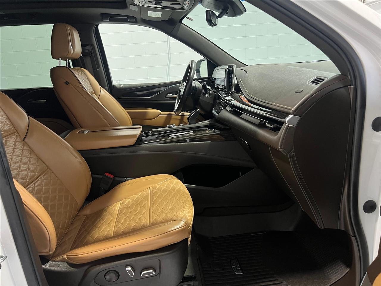 Cadillac Escalade Premium Luxury AWD 2023