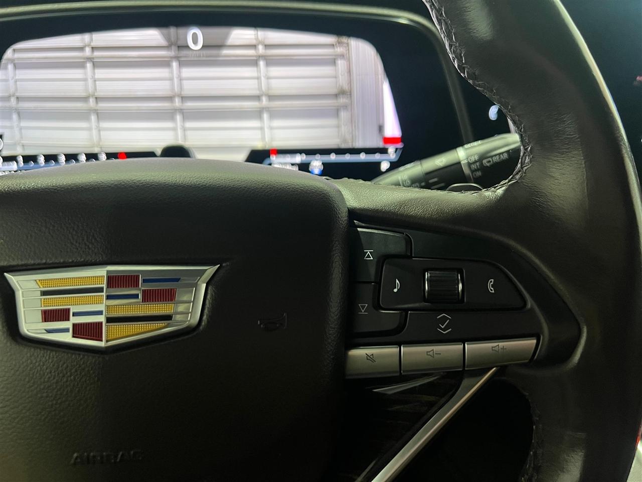 Cadillac Escalade Premium Luxury AWD 2023