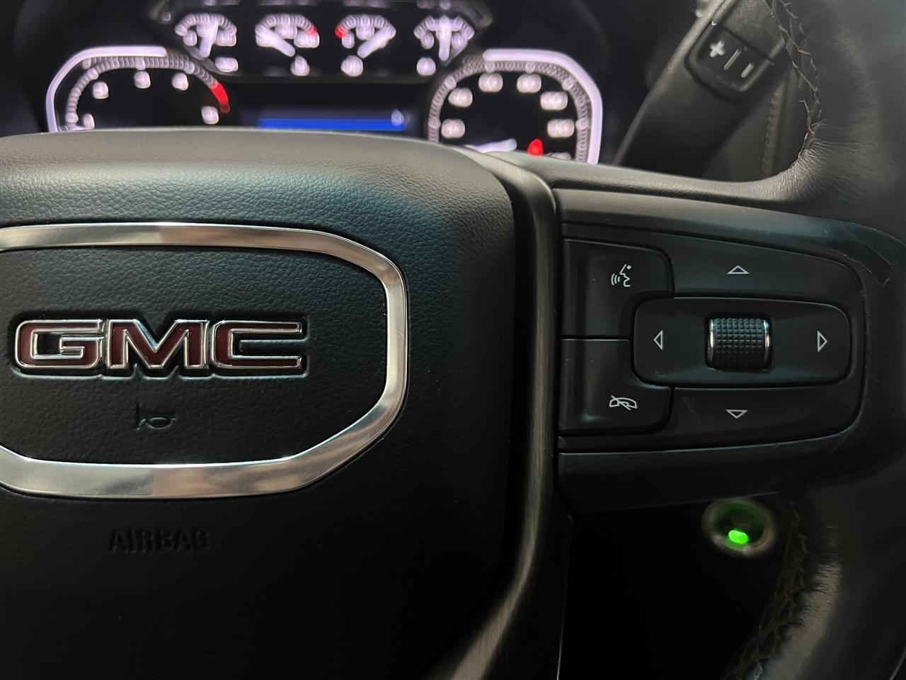 GMC Sierra 2500HD AT4 Crew Cab 4WD 2022