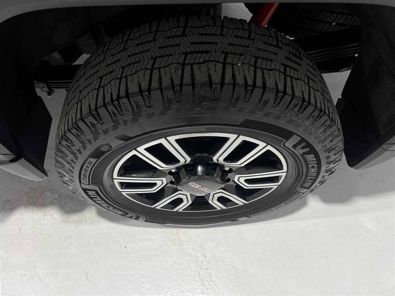 GMC Sierra 2500HD AT4 Crew Cab 4WD 2022