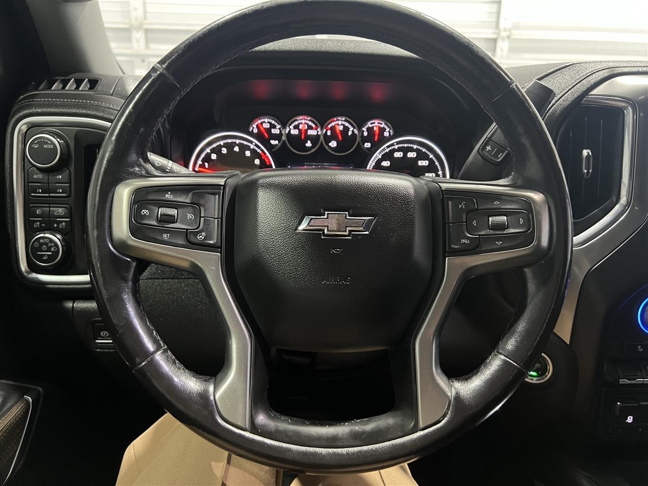 Chevrolet Silverado 1500 LT Trail Boss Crew Cab 4WD 2021