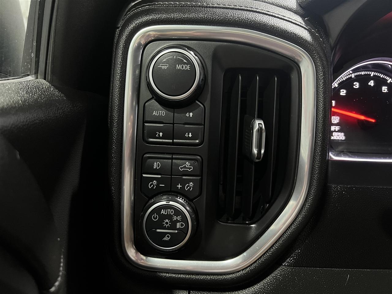 Chevrolet Silverado 1500 LT Trail Boss Crew Cab 4WD 2021