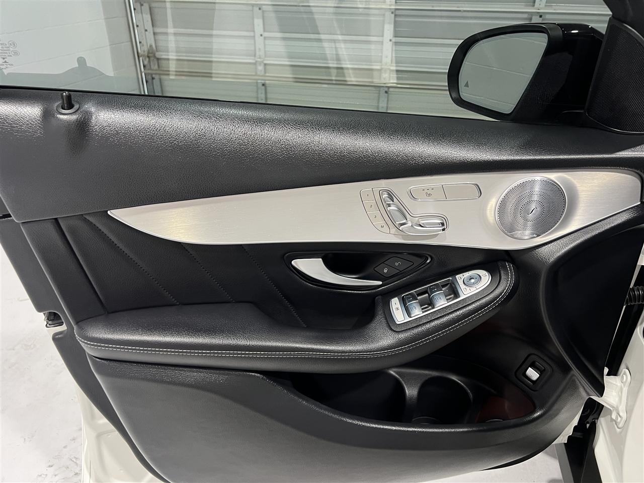 Mercedes-Benz GLC-Class GLC300 4MATIC 2019