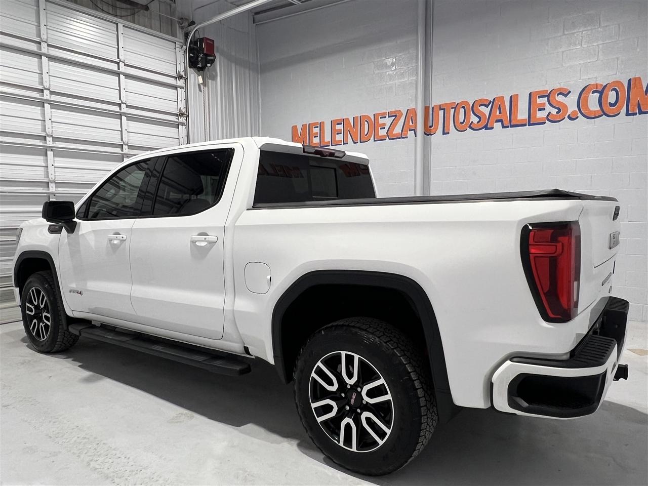 GMC Sierra 1500 AT4 Crew Cab Long Box 4WD 2020