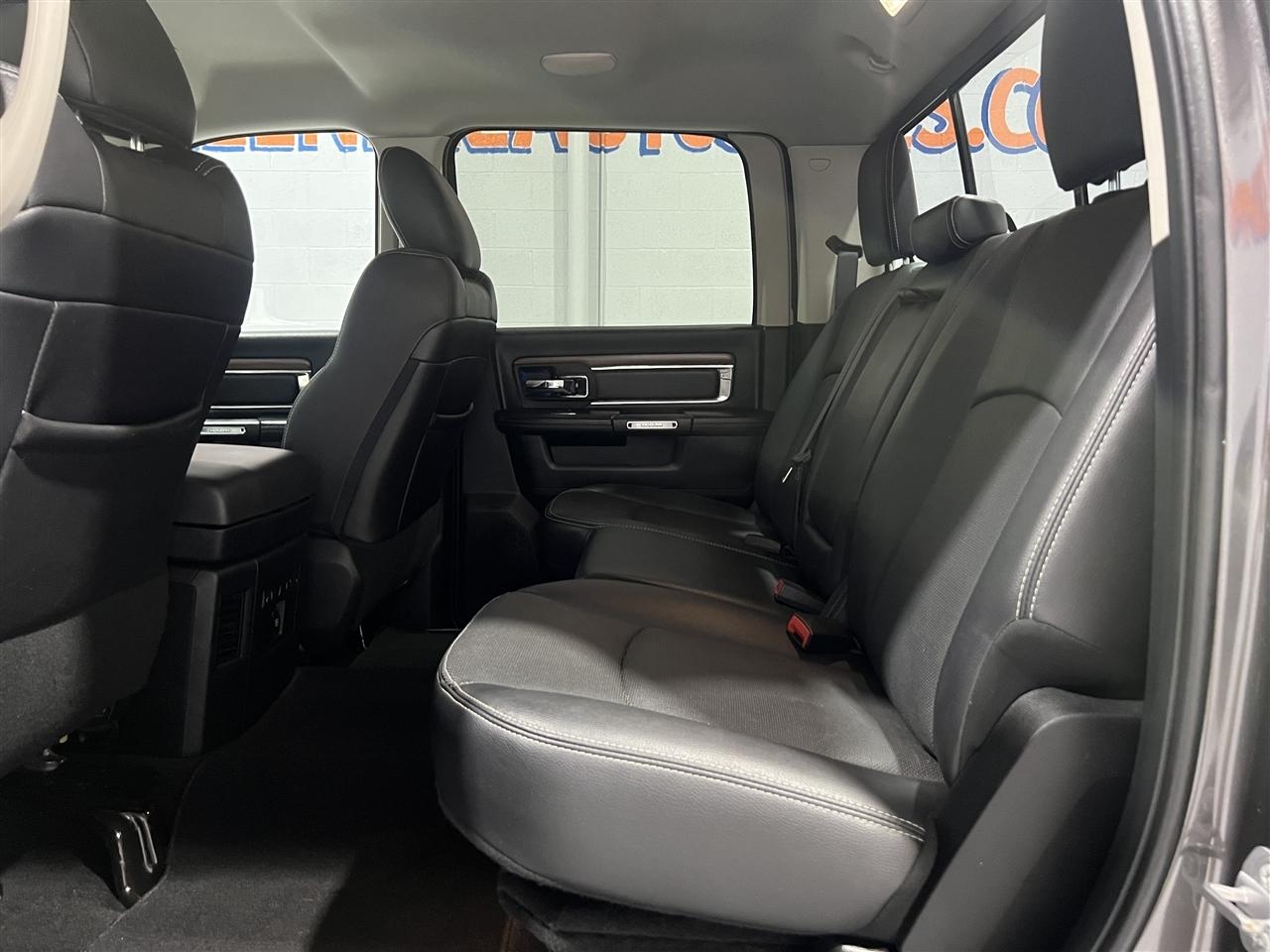 RAM 2500 Laramie Crew Cab SWB 4WD 2017