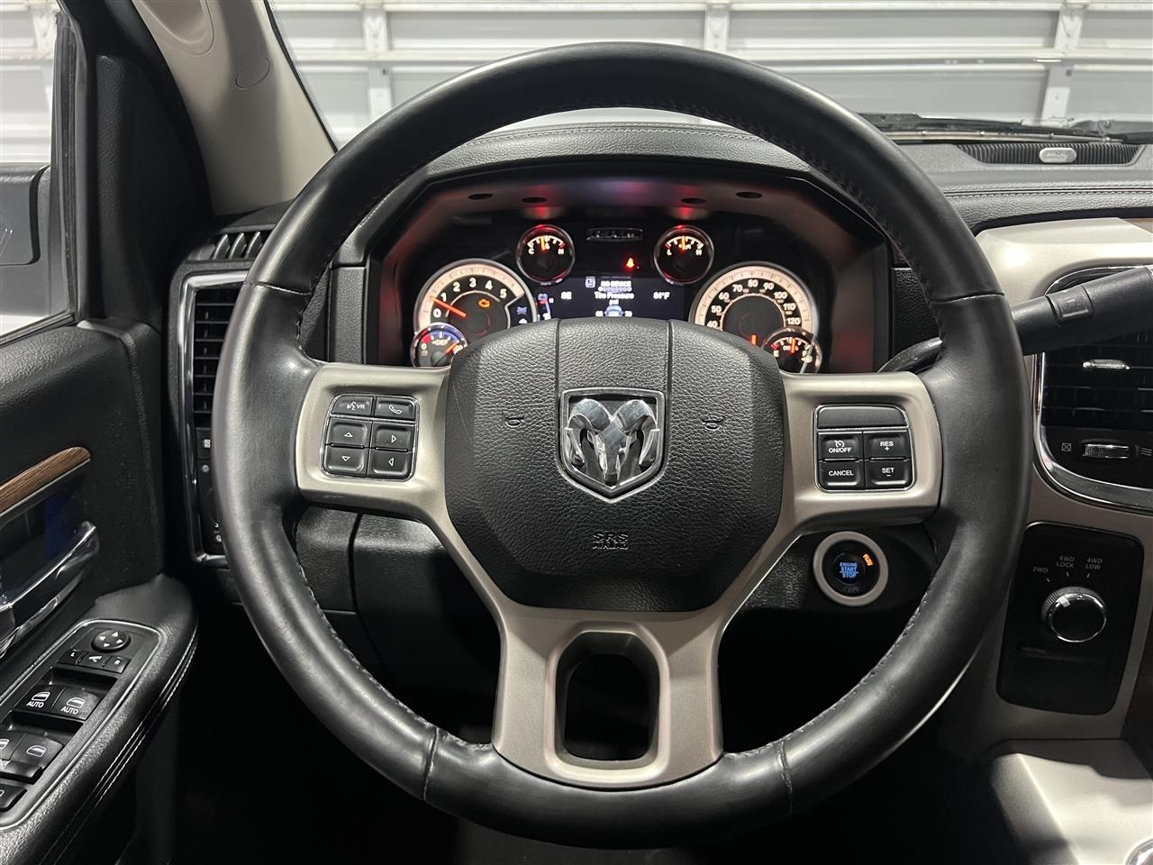 RAM 2500 Laramie Crew Cab SWB 4WD 2017