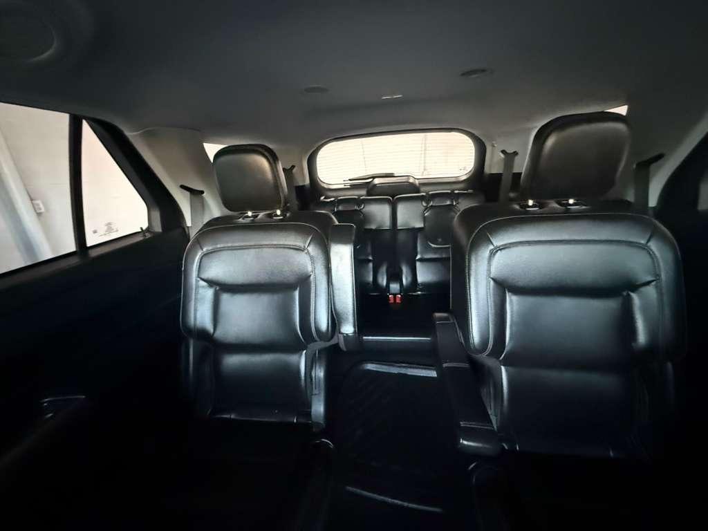 Ford Explorer XLT 2022