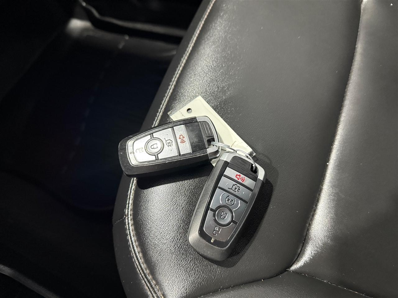 Ford Explorer XLT 2022