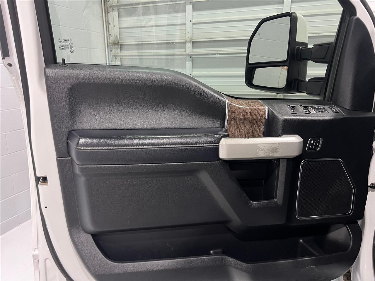 Ford F-250 SD XL Crew Cab 4WD 2019