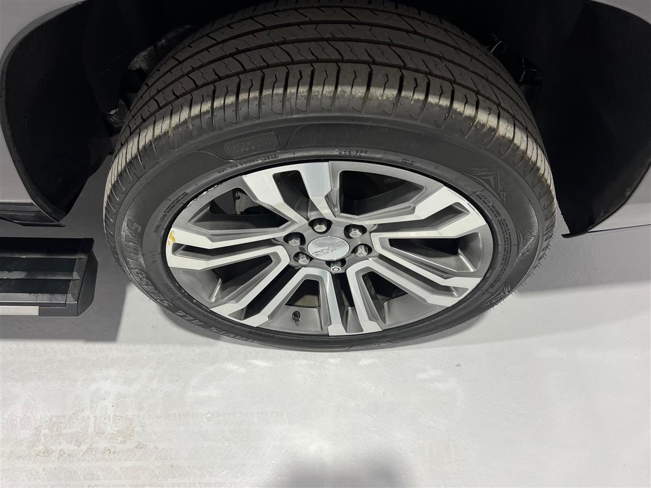 GMC Yukon Denali 2WD 2017