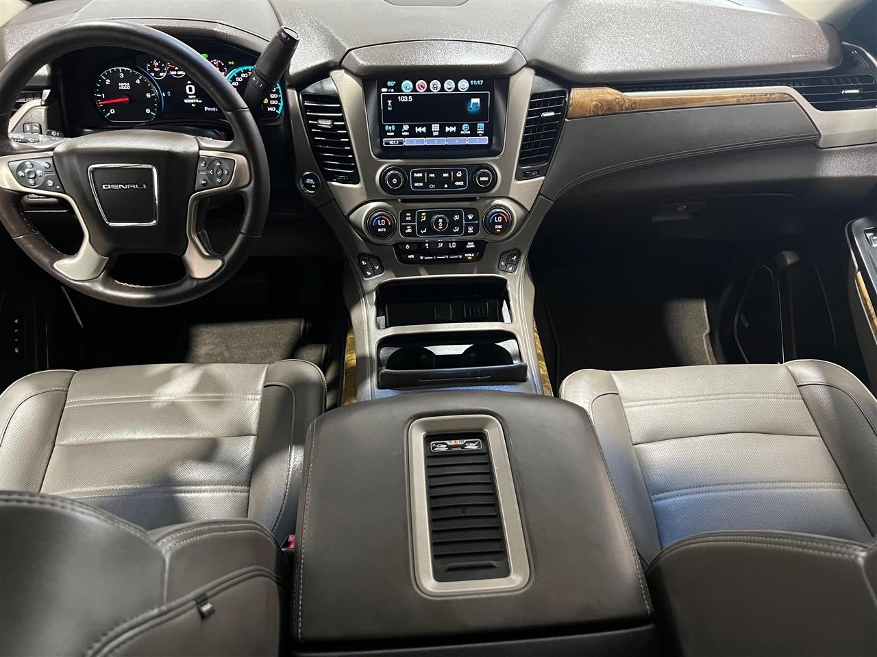 GMC Yukon Denali 2WD 2017