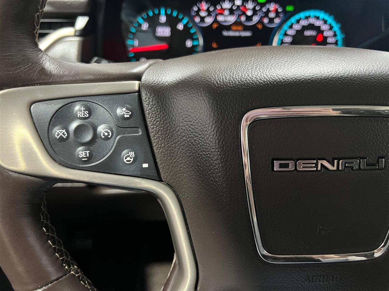 GMC Yukon Denali 2WD 2017