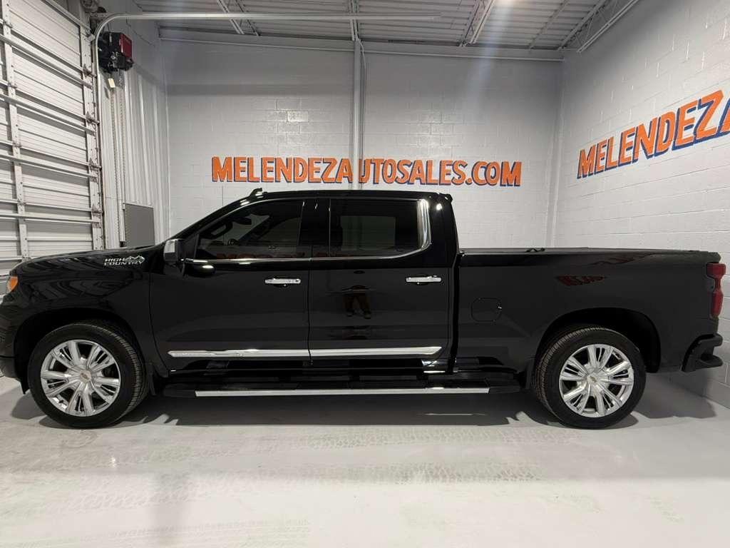 Chevrolet Silverado 1500 High Country Crew Cab 4WD 2023
