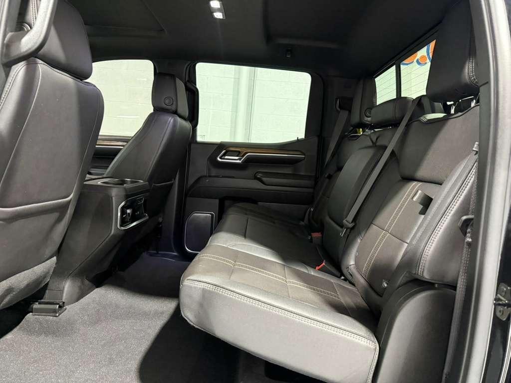 Chevrolet Silverado 1500 High Country Crew Cab 4WD 2023