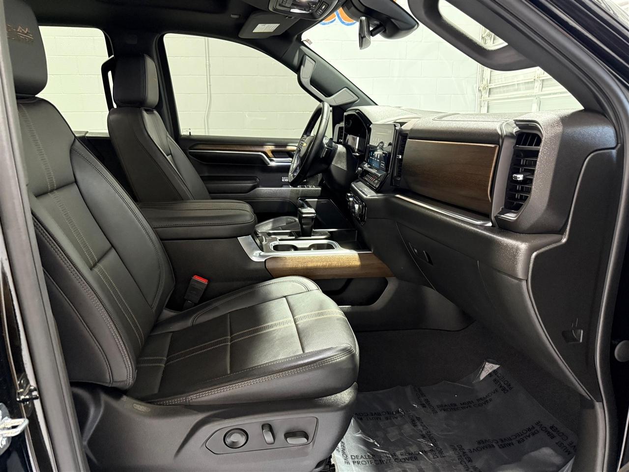 Chevrolet Silverado 1500 High Country Crew Cab 4WD 2023