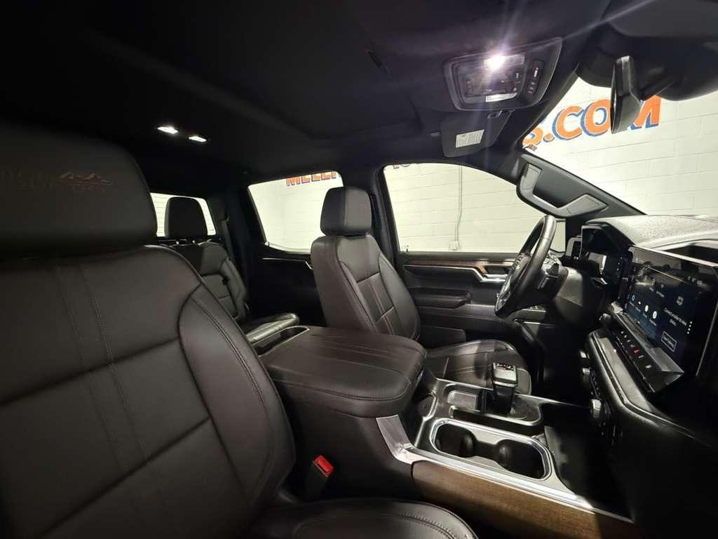 Chevrolet Silverado 1500 High Country Crew Cab 4WD 2023