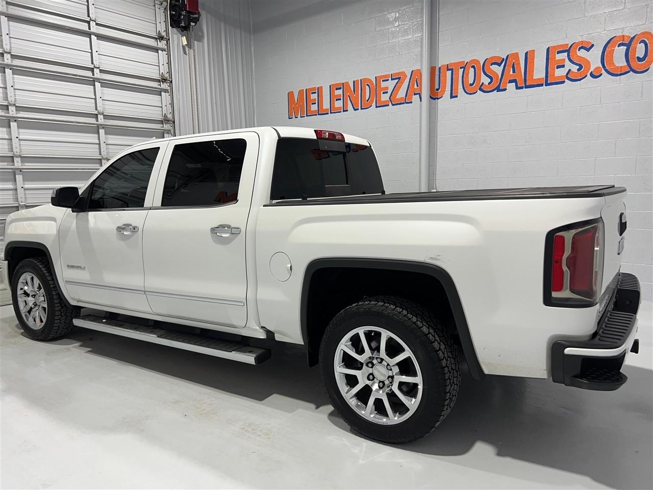 GMC Sierra 1500 Denali Crew Cab Long Box 4WD 2017