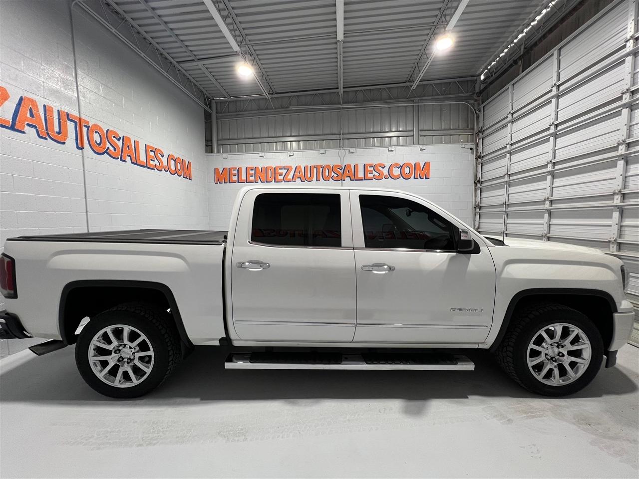 GMC Sierra 1500 Denali Crew Cab Long Box 4WD 2017
